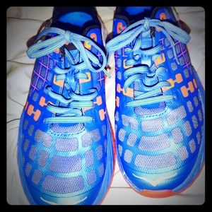 Hoka one one Claytons